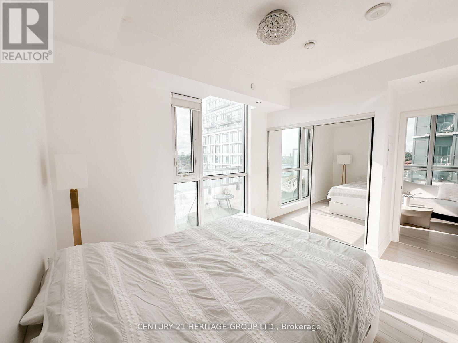 408 - 15 Zorra Street, Toronto, Ontario  M8Z 0C1 - Photo 9 - W12282476