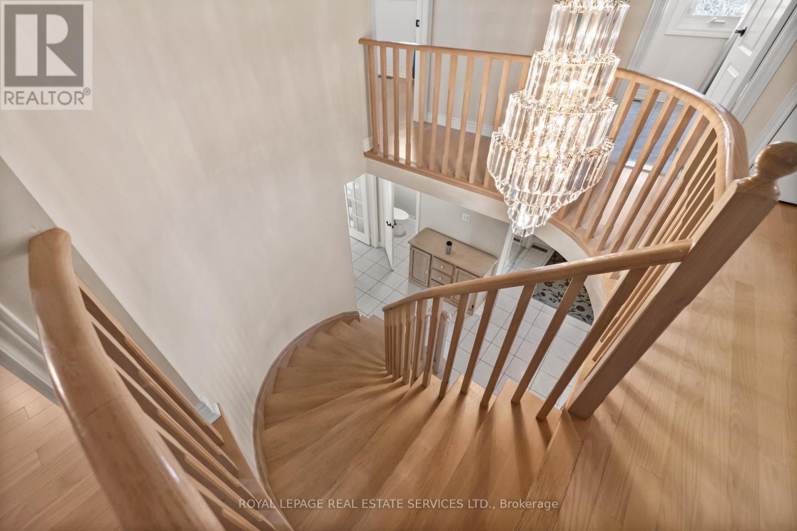 1074 Bradbury Chase, Mississauga, Ontario  L5V 1J7 - Photo 20 - W12282552