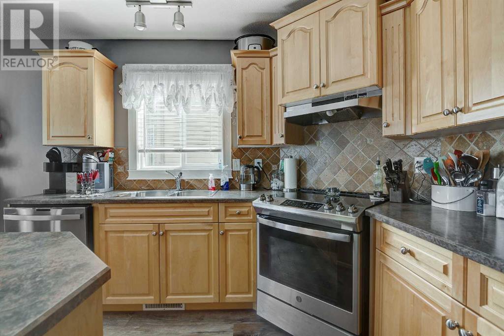 Property at 7905 114 Street image 3