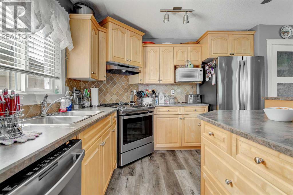 Property at 7905 114 Street image 2