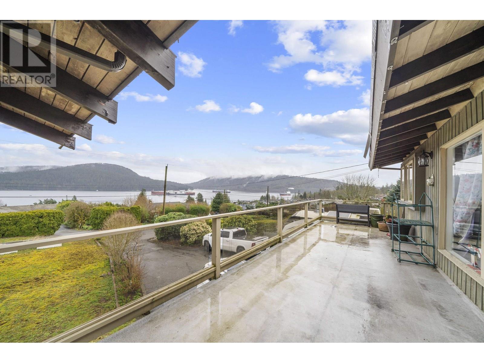 645 Baycrest Drive, North Vancouver, British Columbia  V7G 1N7 - Photo 10 - R3013006