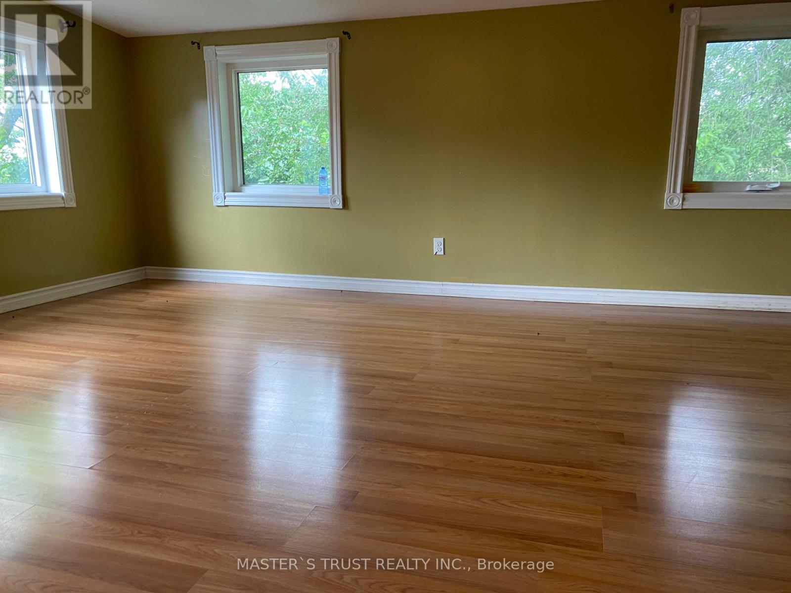 6203 Main Street, Niagara Falls (Dorchester), Ontario  L2G 6A5 - Photo 12 - X12282553