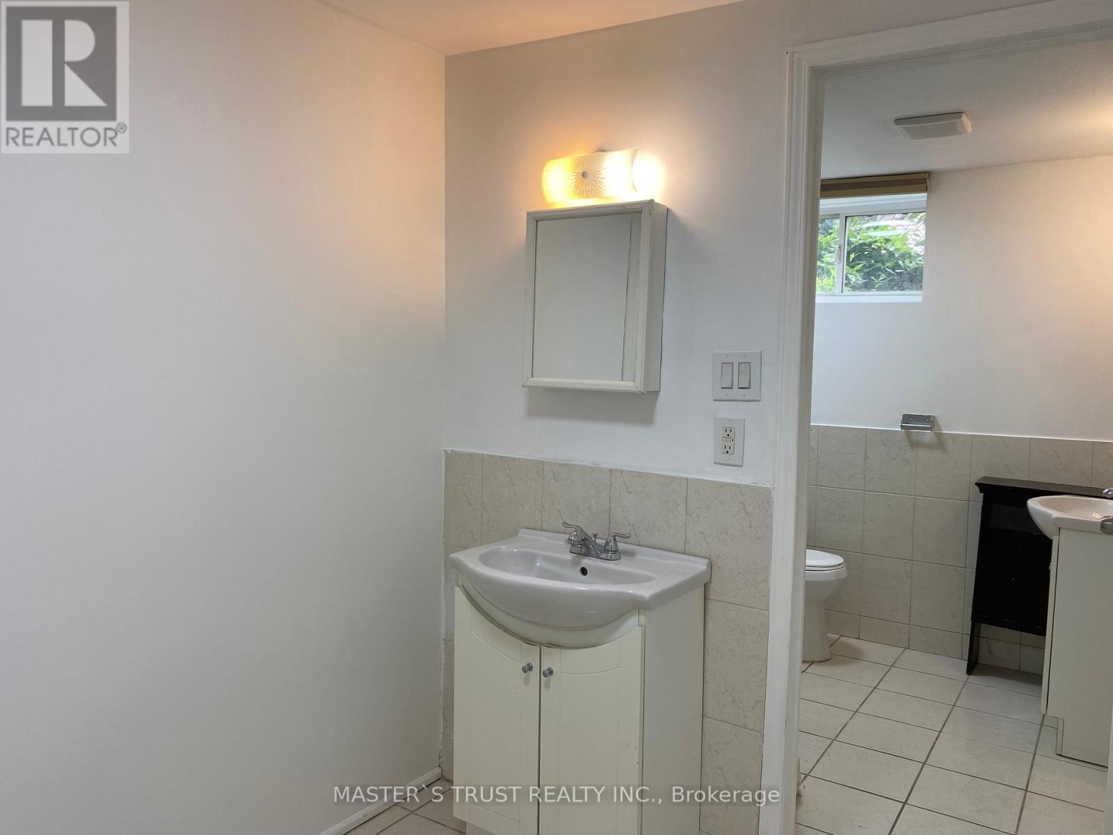 6203 Main Street, Niagara Falls (Dorchester), Ontario  L2G 6A5 - Photo 14 - X12282553