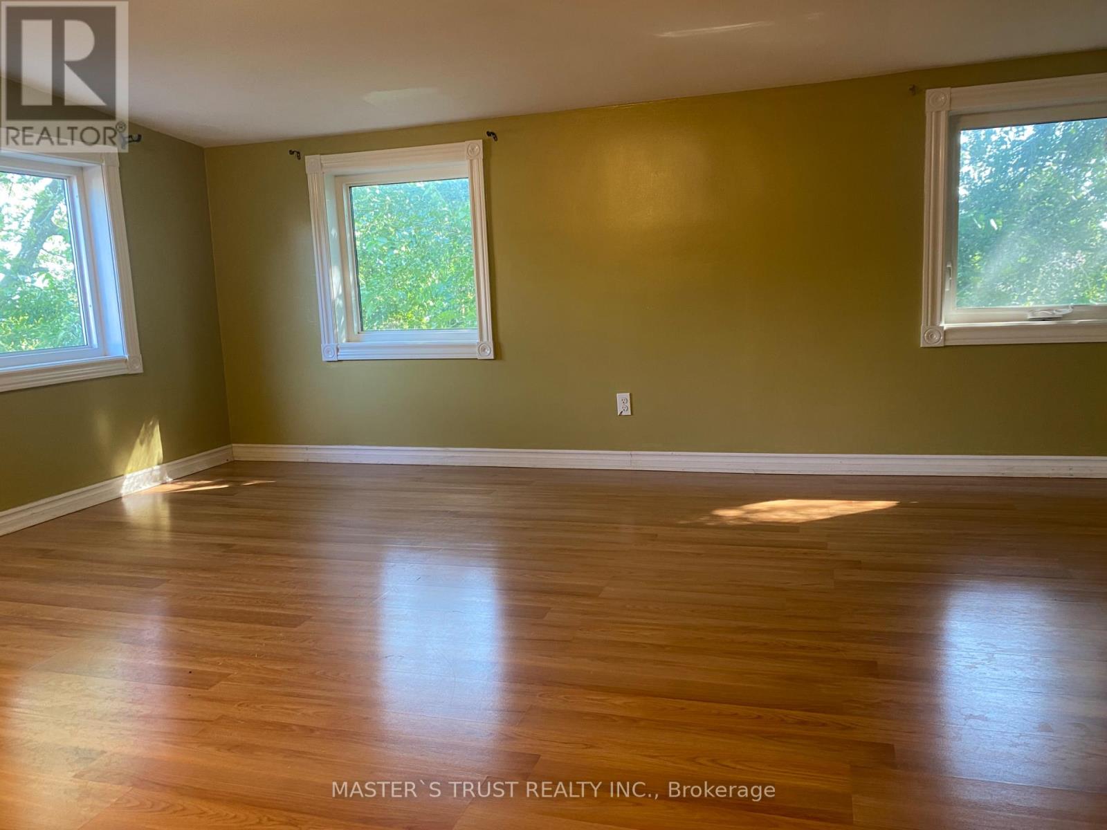 6203 Main Street, Niagara Falls (Dorchester), Ontario  L2G 6A5 - Photo 7 - X12282553