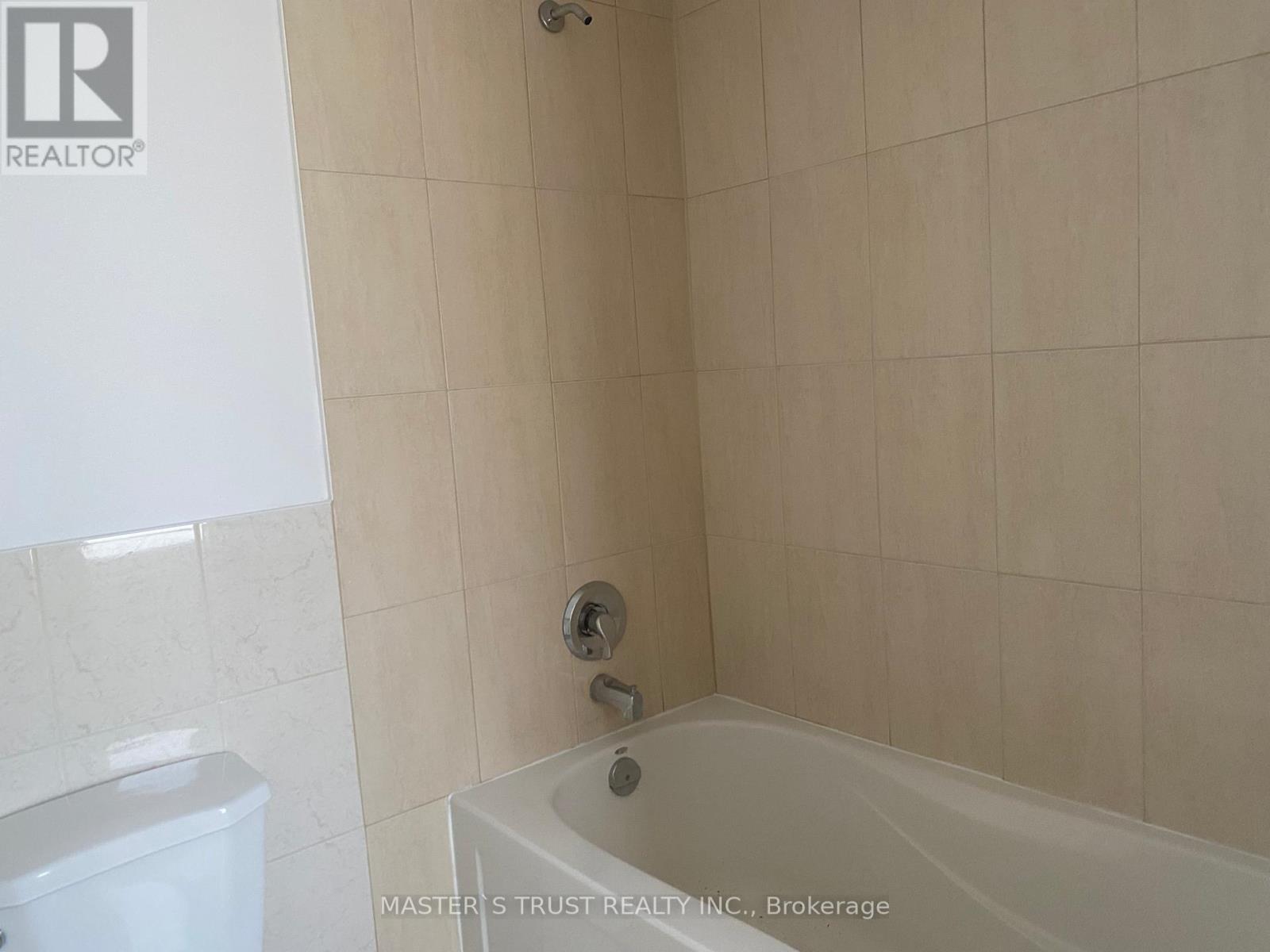 6203 Main Street, Niagara Falls (Dorchester), Ontario  L2G 6A5 - Photo 9 - X12282553