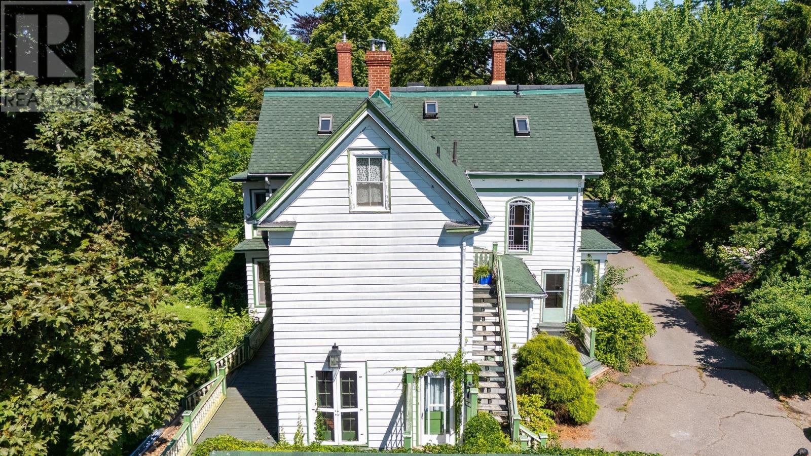 155 Main Street, Wolfville, Nova Scotia  B4P 1C9 - Photo 8 - 202516972