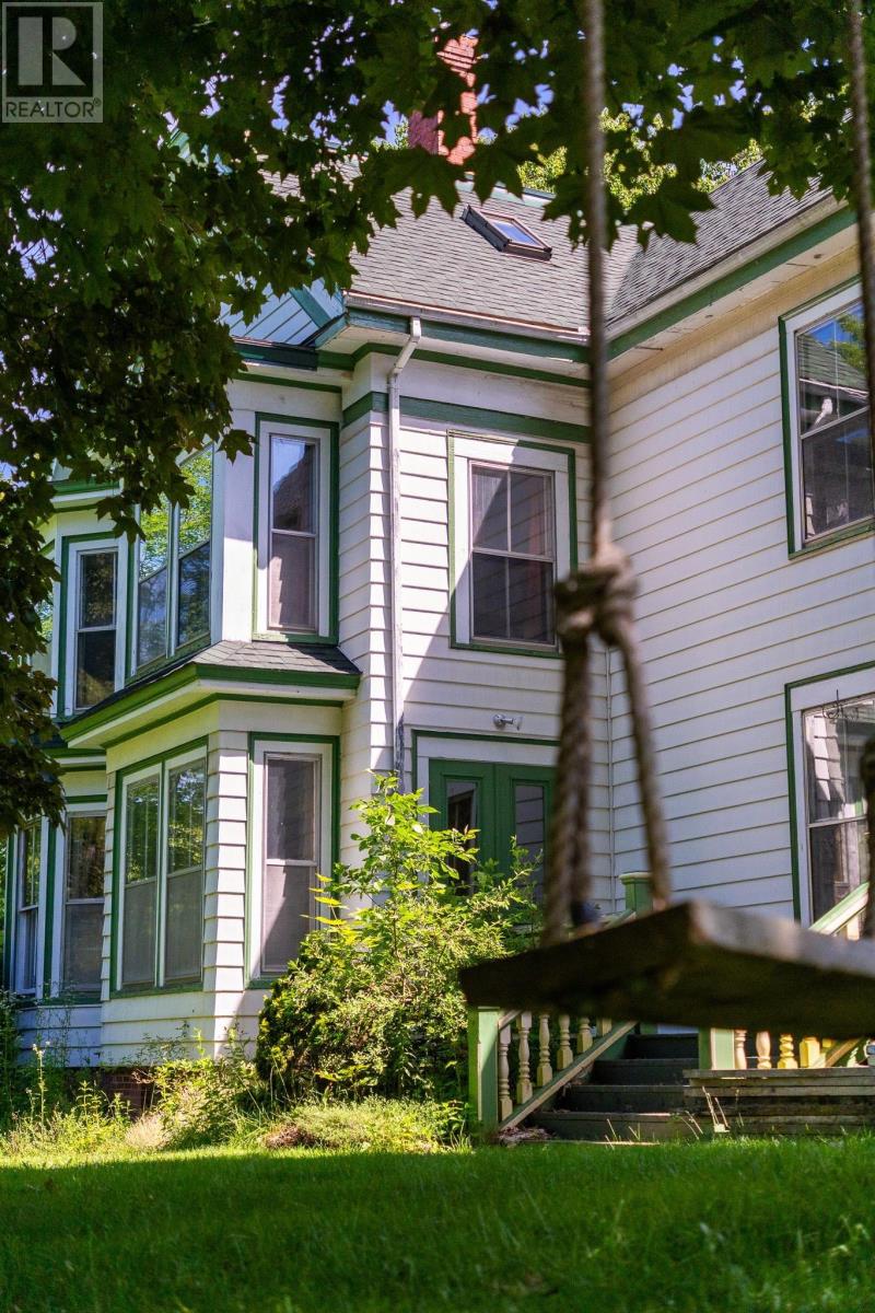 155 Main Street, Wolfville, Nova Scotia  B4P 1C9 - Photo 9 - 202516972