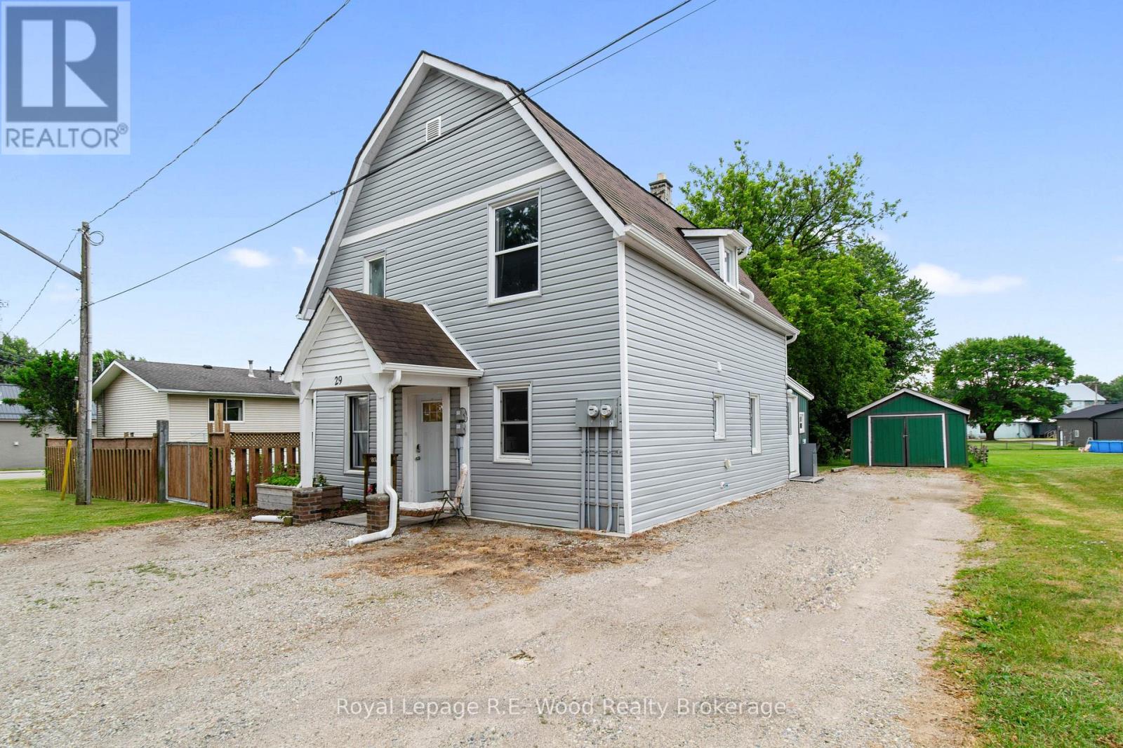 29 King Crescent, Norfolk, Ontario  N0J 1E0 - Photo 1 - X12282733