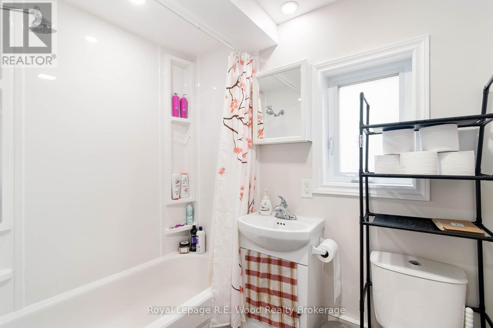 29 King Crescent, Norfolk, Ontario  N0J 1E0 - Photo 18 - X12282733