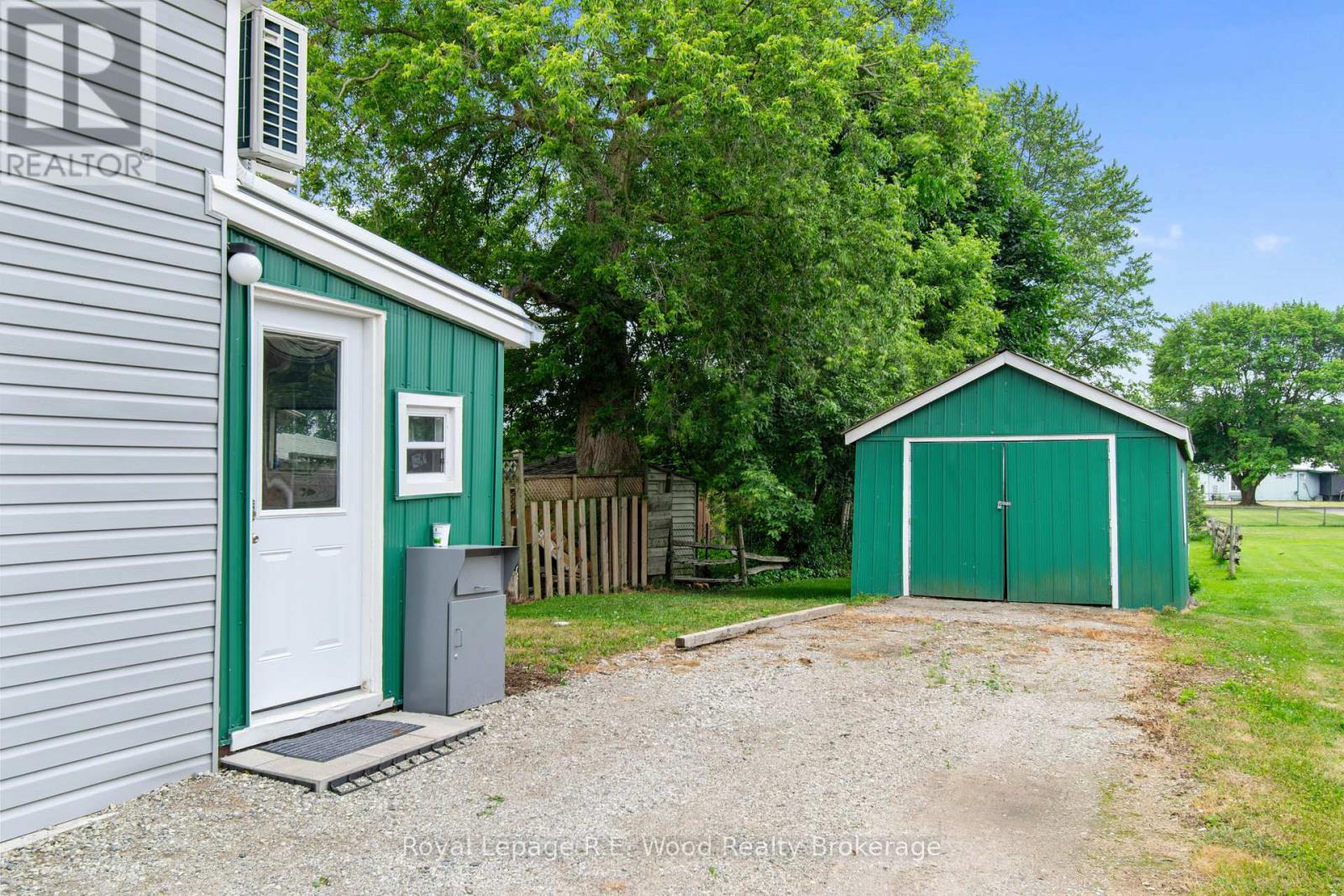 29 King Crescent, Norfolk, Ontario  N0J 1E0 - Photo 5 - X12282733