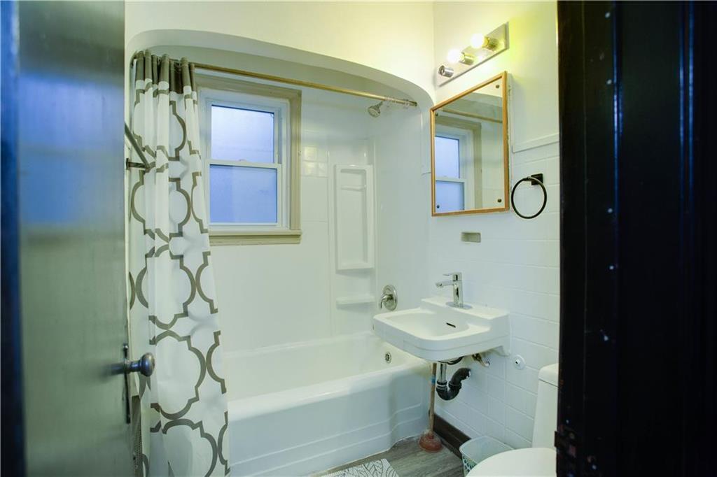 884 Winnipeg Avenue, Winnipeg, Manitoba  R3E 0R8 - Photo 12 - 202517668