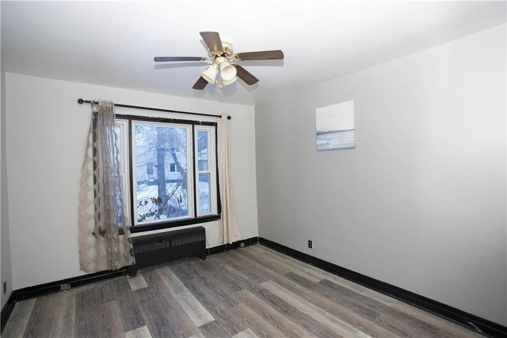 884 Winnipeg Avenue, Winnipeg, Manitoba  R3E 0R8 - Photo 4 - 202517668