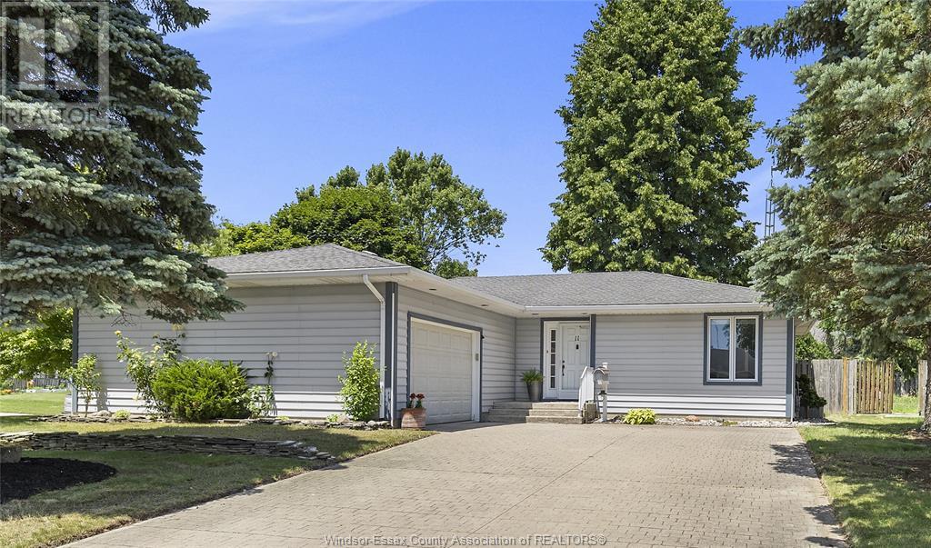 MLS# 25017776: 11 WINSTON CRESCENT, Kingsville, Canada