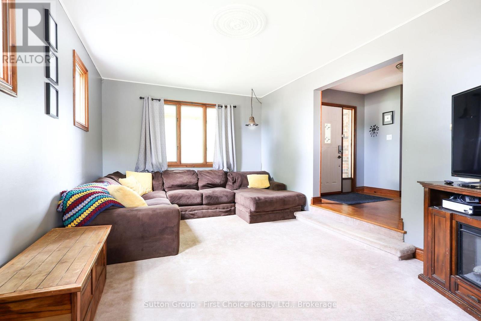 21 Burwell Road, Stratford, Ontario  N5A 7R2 - Photo 9 - X12280151