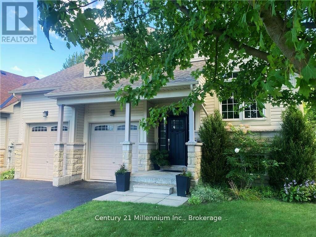 7 Sparrow Lane, Wasaga Beach, Ontario  L9Z 1A9 - Photo 1 - S12282645