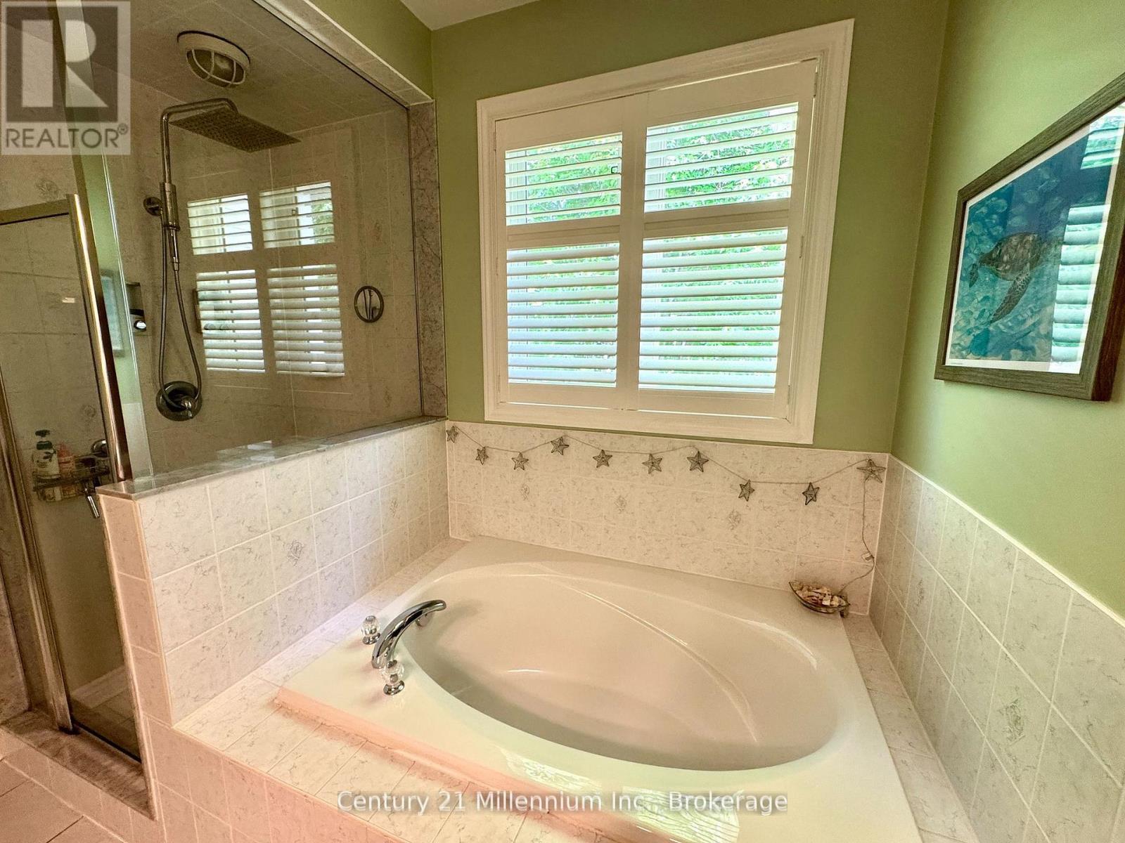 7 Sparrow Lane, Wasaga Beach, Ontario  L9Z 1A9 - Photo 16 - S12282645