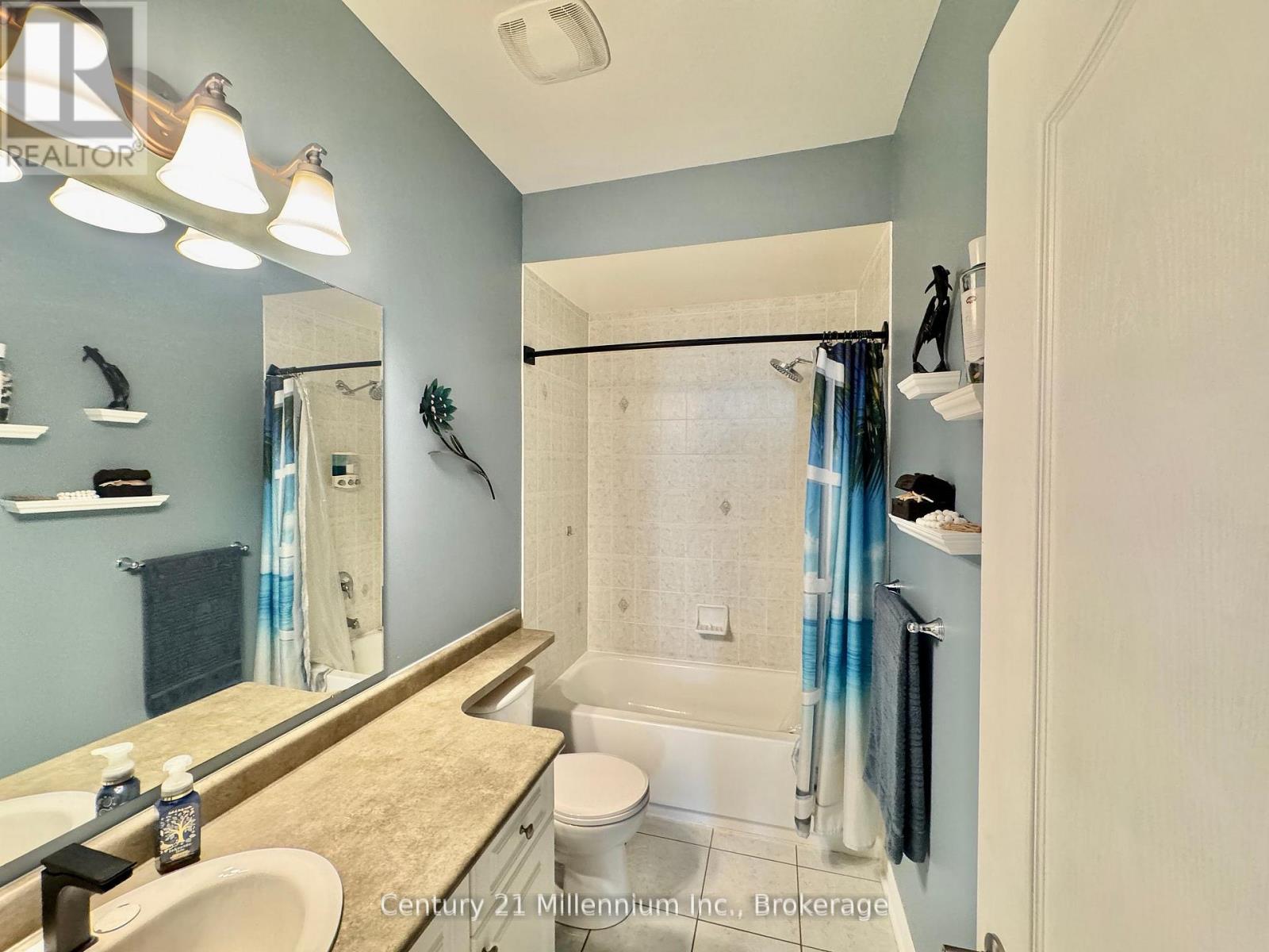 7 Sparrow Lane, Wasaga Beach, Ontario  L9Z 1A9 - Photo 18 - S12282645