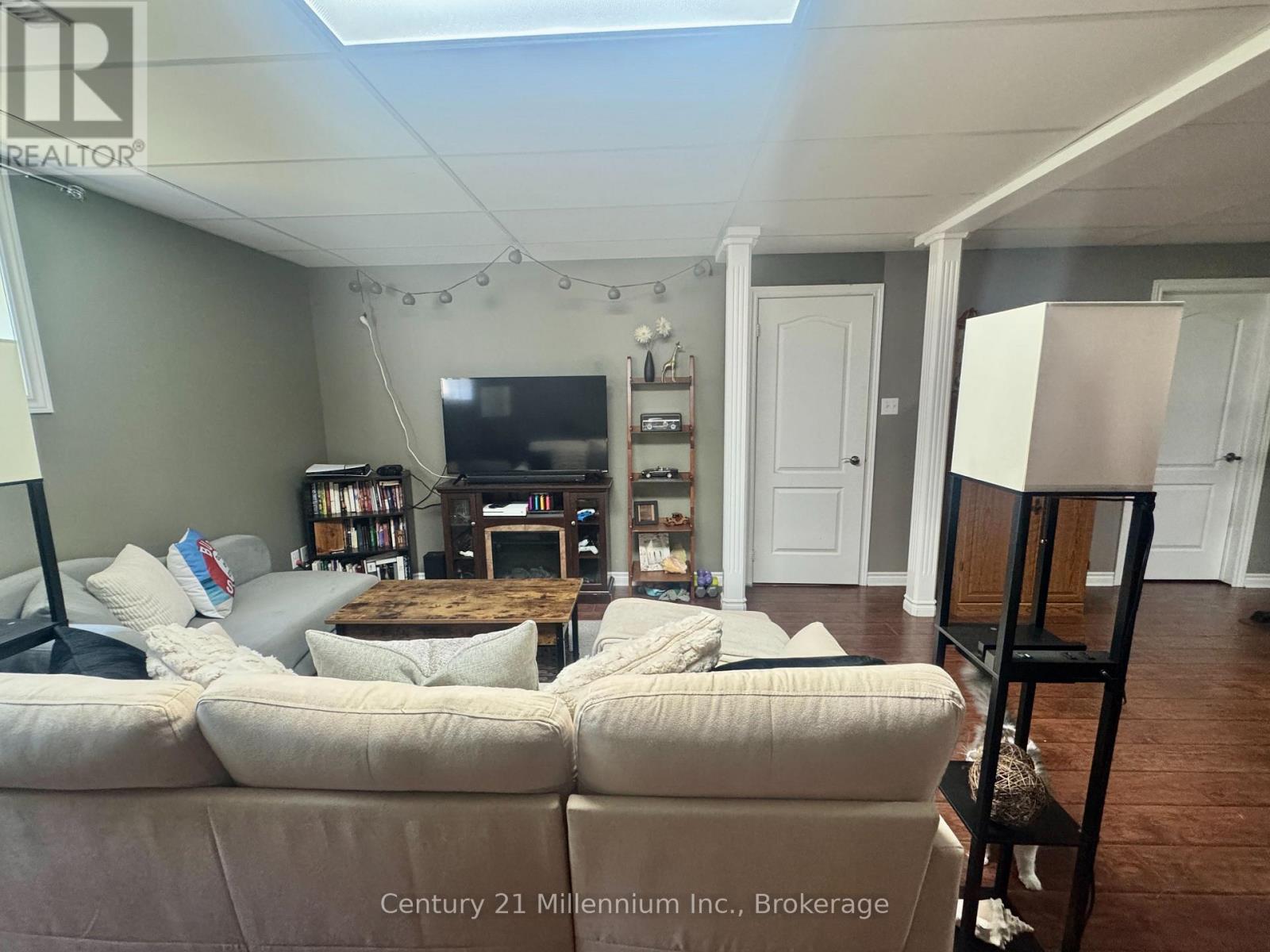 7 Sparrow Lane, Wasaga Beach, Ontario  L9Z 1A9 - Photo 24 - S12282645