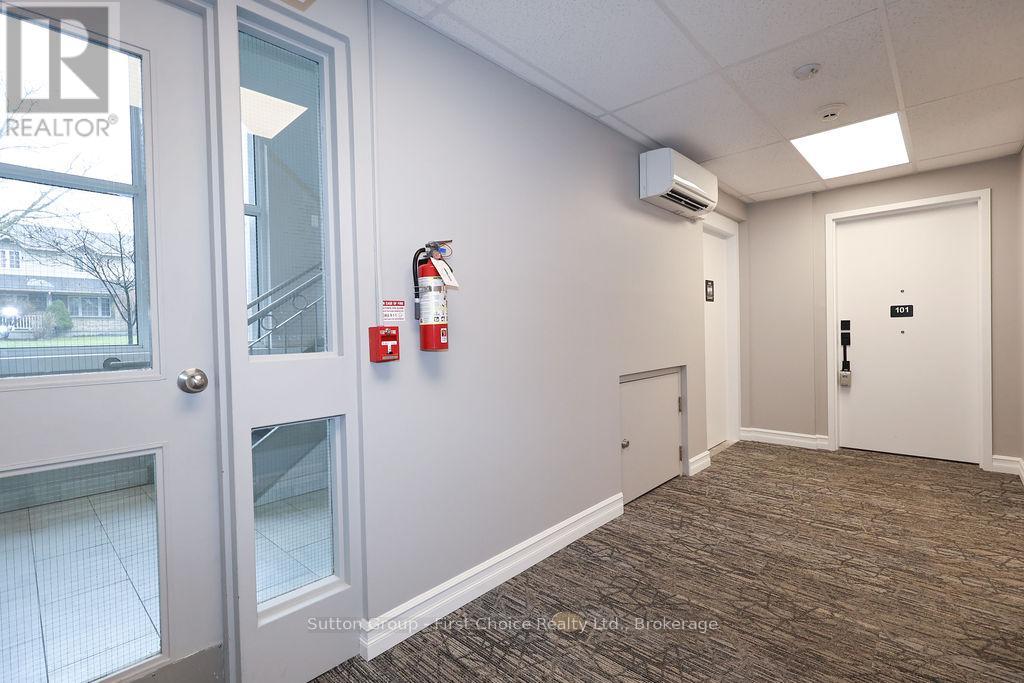 101 - 100 Gordon Street, Stratford, Ontario  N5A 7T8 - Photo 18 - X12282785