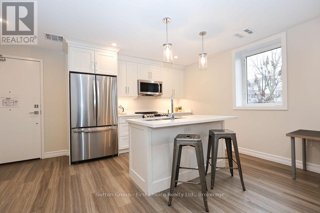 101 - 100 Gordon Street, Stratford, Ontario  N5A 7T8 - Photo 2 - X12282785