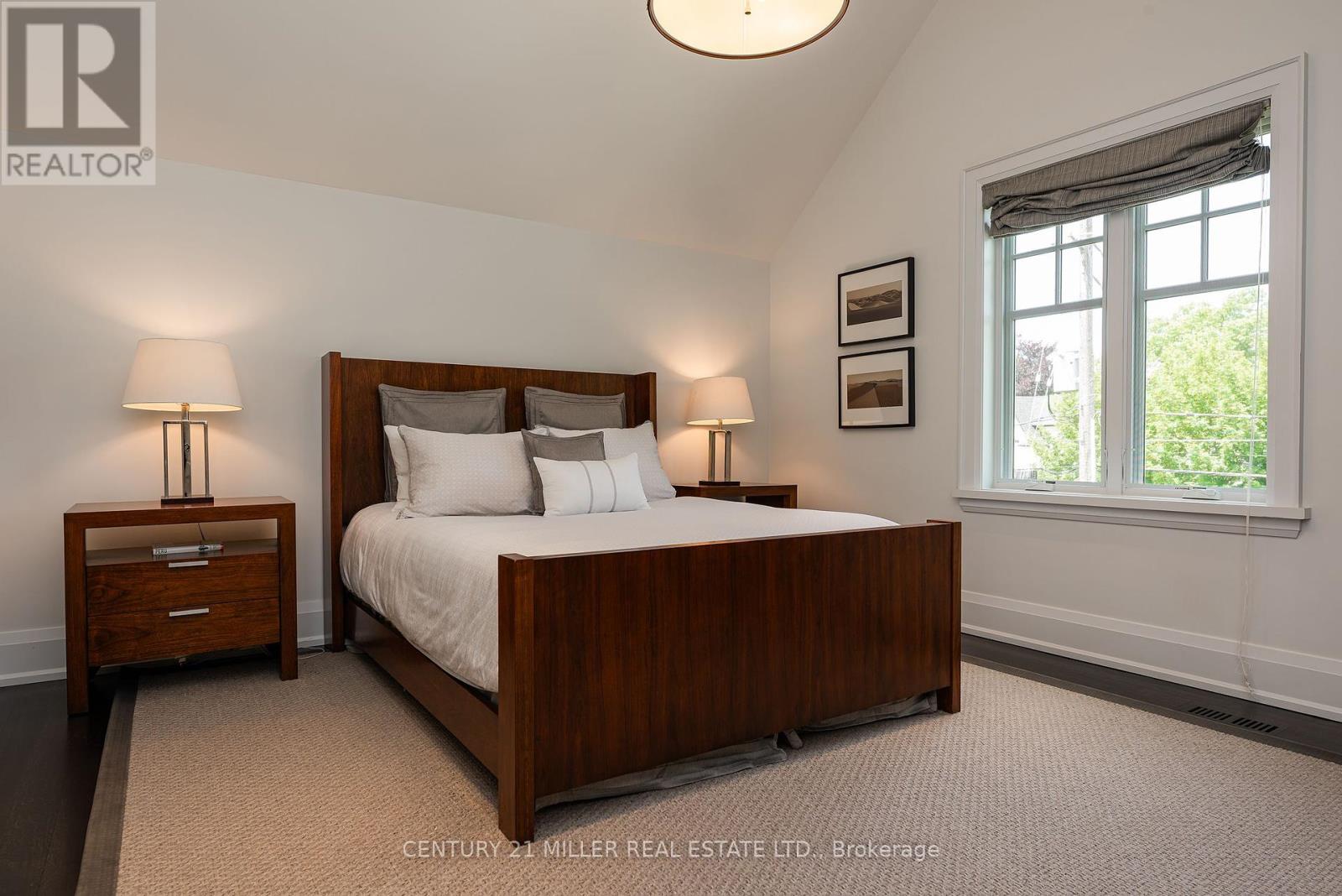 1522 Devon Road, Oakville, Ontario  L6J 2M5 - Photo 29 - W12250143