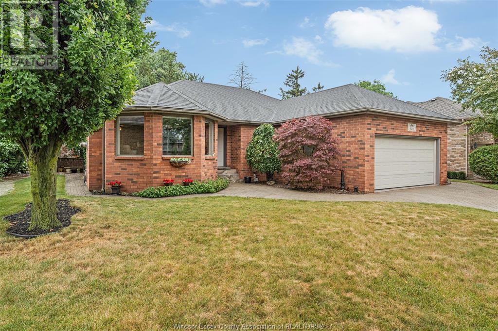 MLS# 25017784: 520 LISA CRESCENT, Windsor, Canada