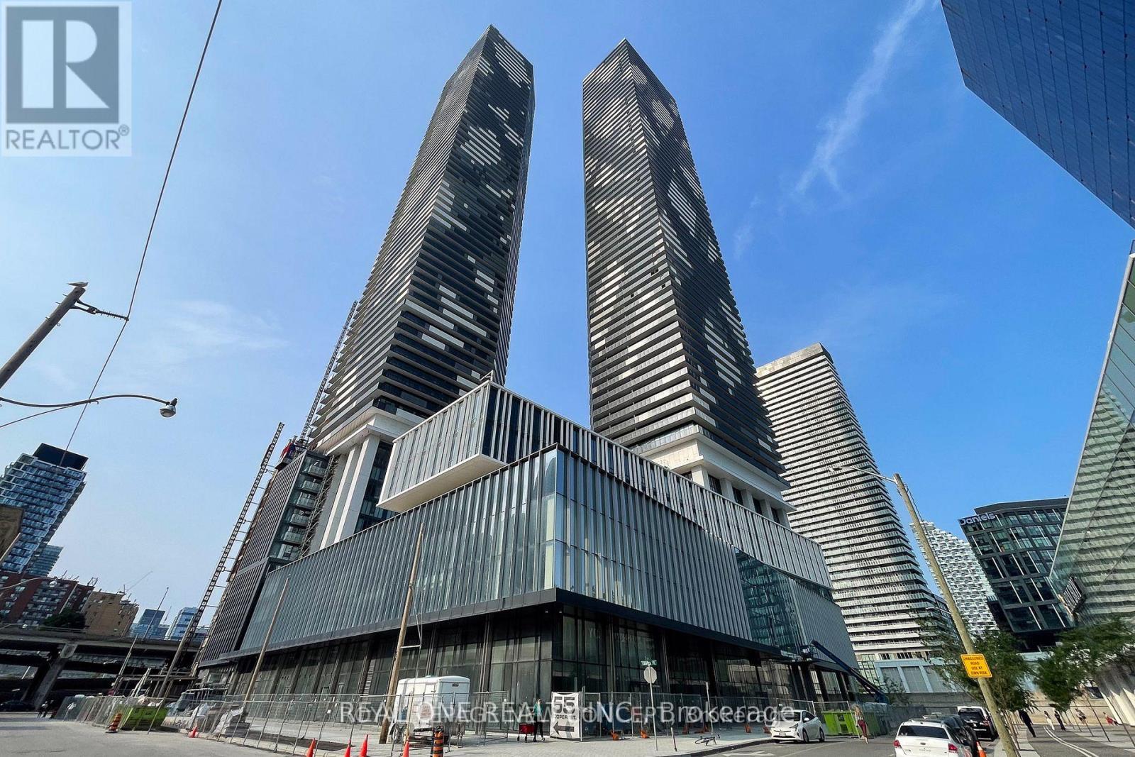 6906 - 138 DOWNES STREET, Toronto, Ontario