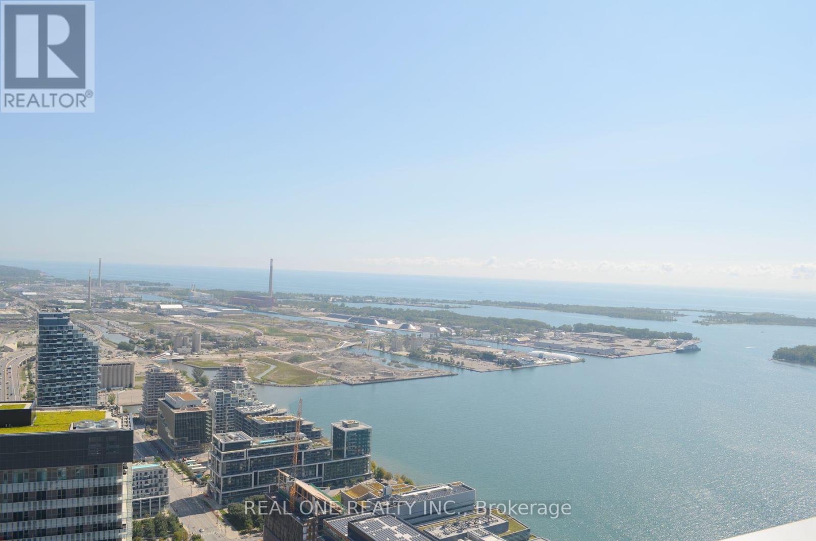 6906 - 138 Downes Street, Toronto, Ontario  M5E 0E4 - Photo 13 - C12282724