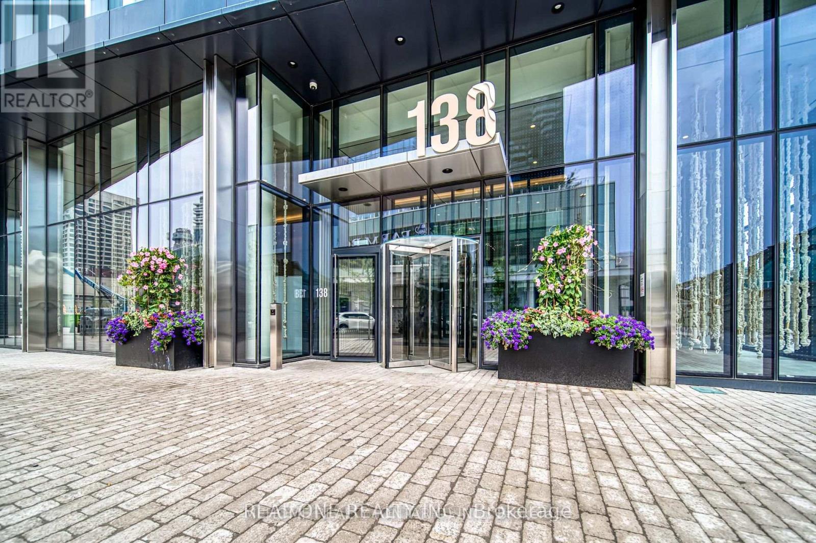 6906 - 138 Downes Street, Toronto, Ontario  M5E 0E4 - Photo 2 - C12282724