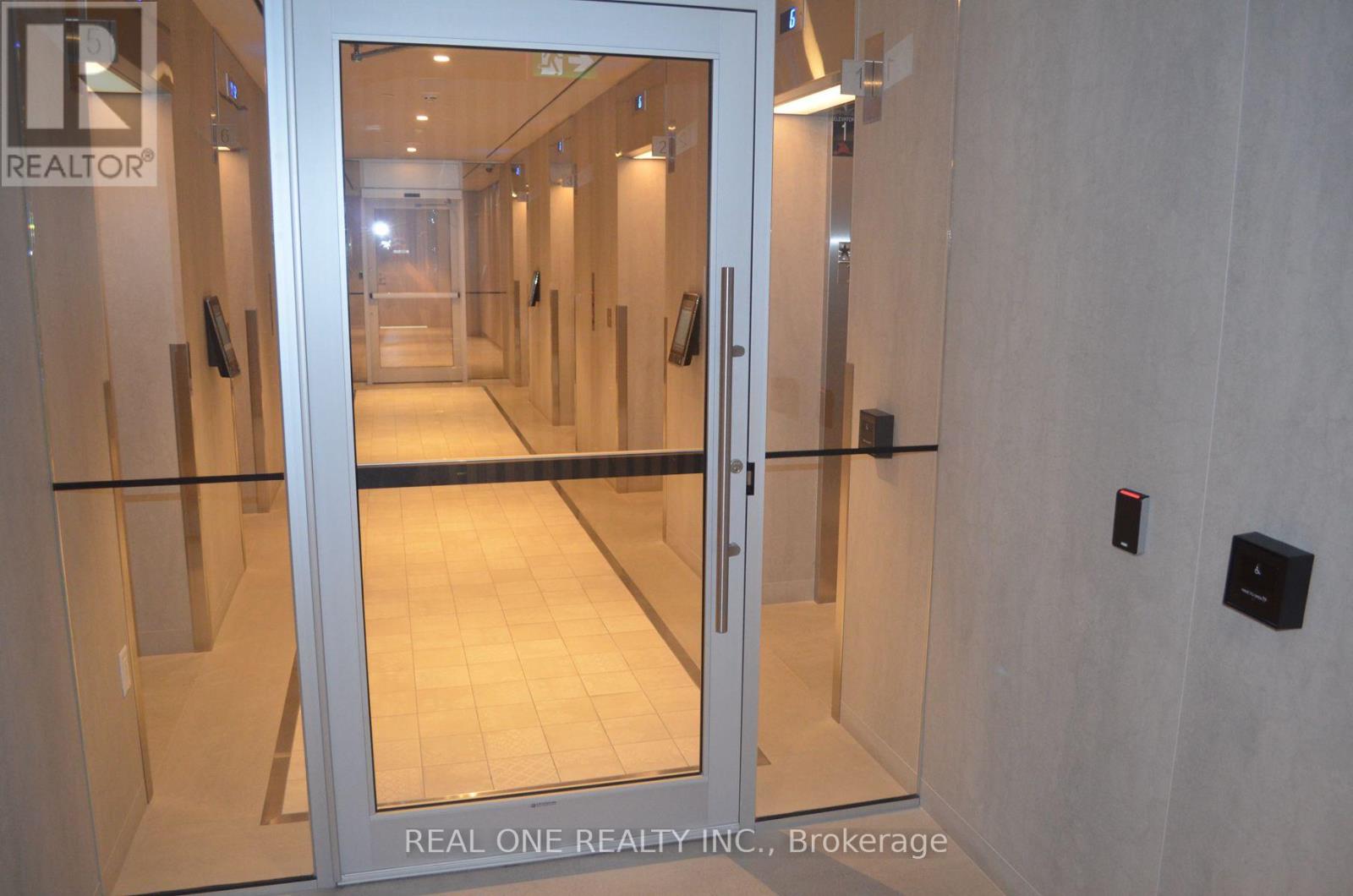 6906 - 138 Downes Street, Toronto, Ontario  M5E 0E4 - Photo 29 - C12282724
