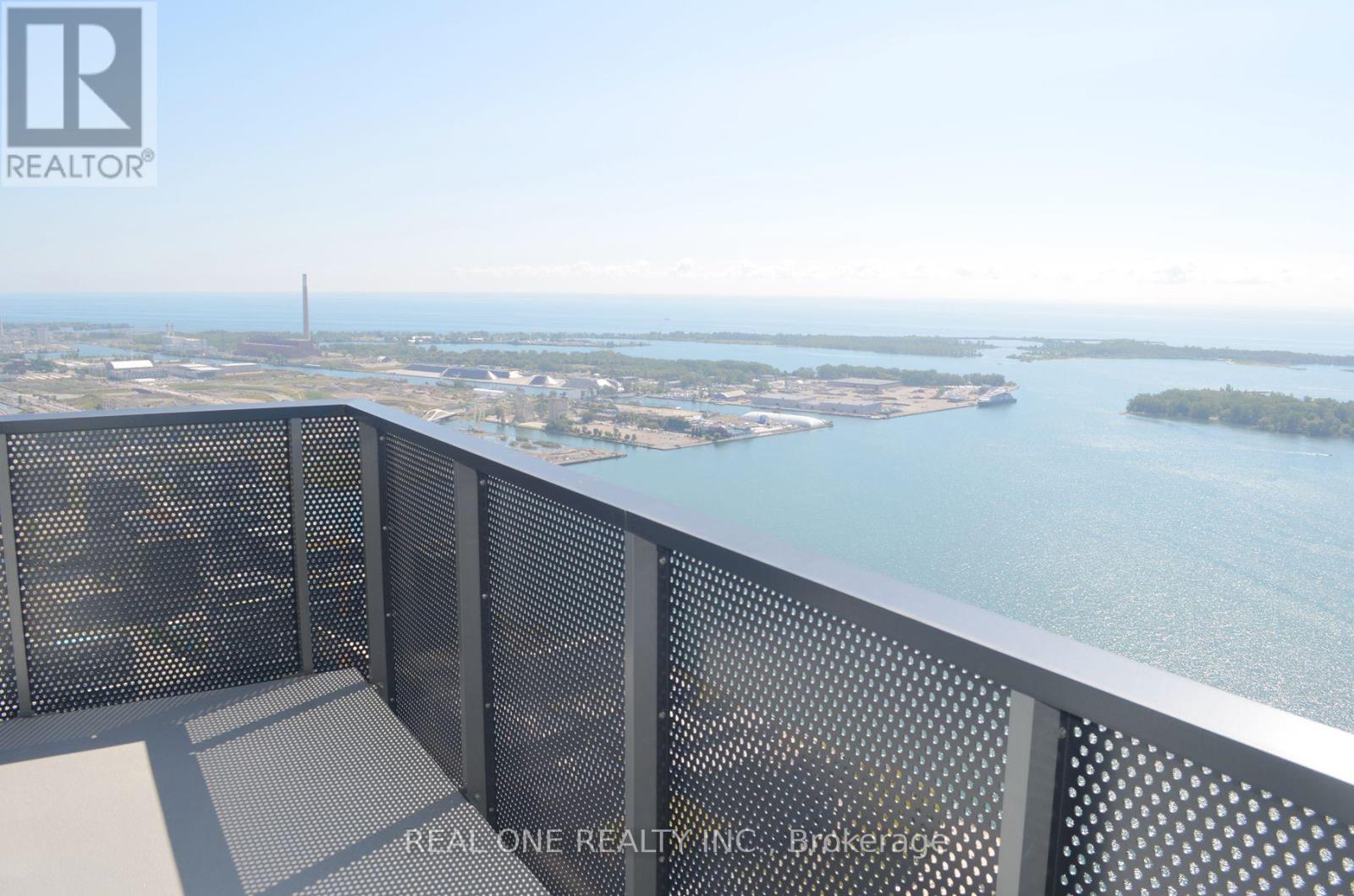 6906 - 138 Downes Street, Toronto, Ontario  M5E 0E4 - Photo 7 - C12282724