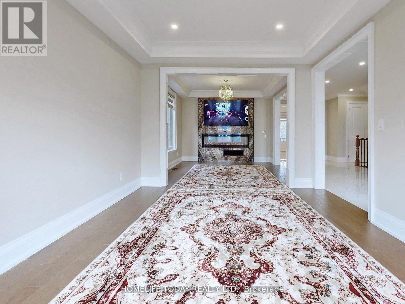 Property at 20 CHATTERTON BOULEVARD image 5