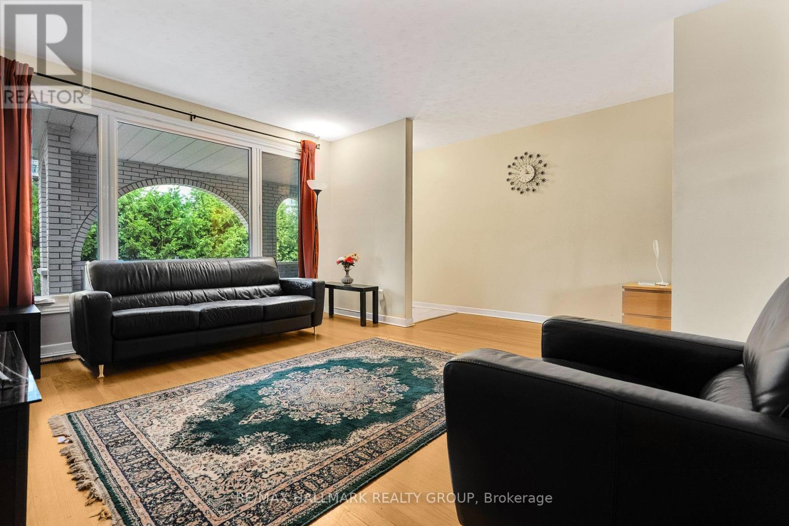 Property at 2666 REGINA STREET image 5