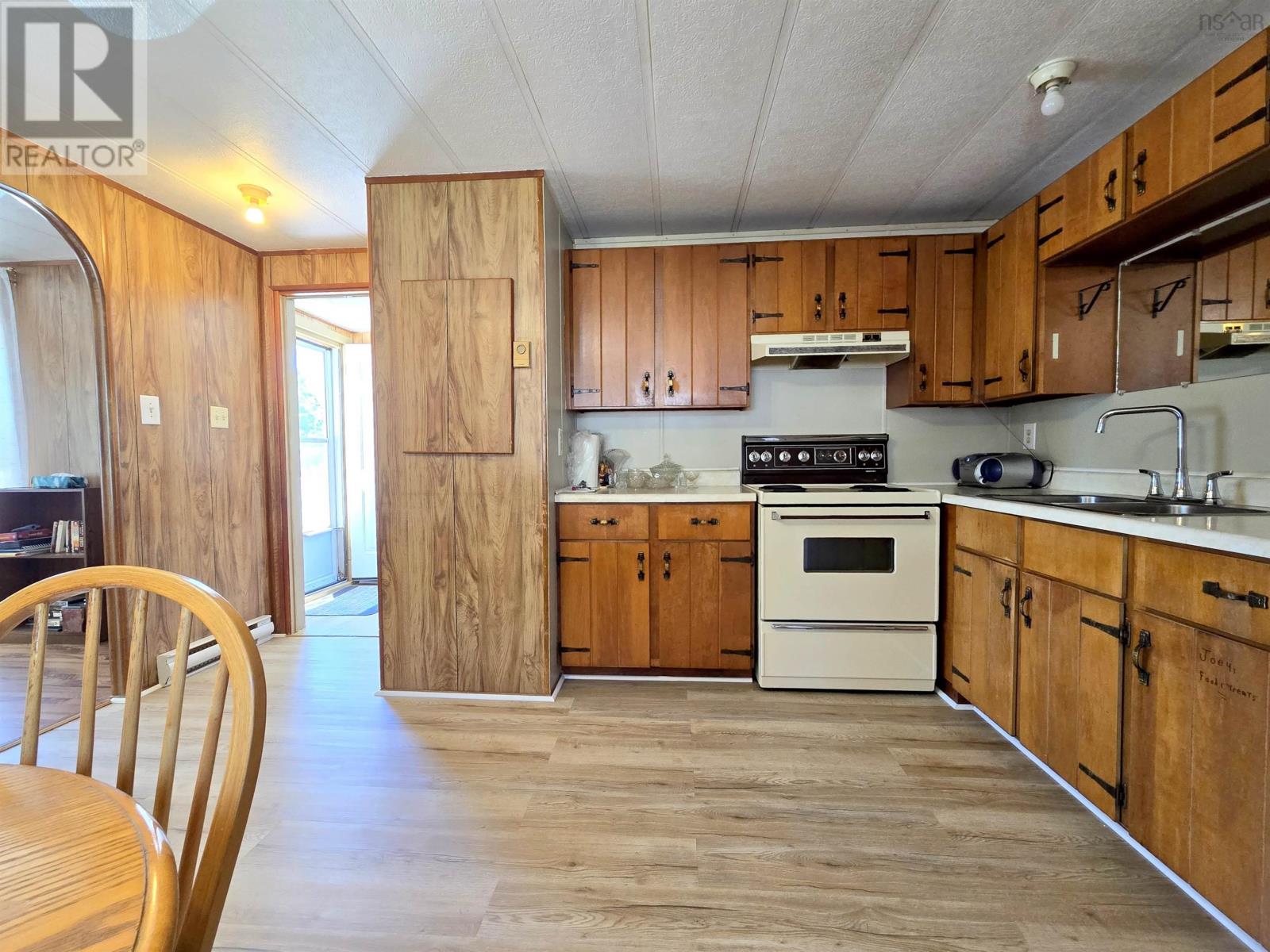 12 Costin Drive, Amherst, Nova Scotia  B4H 4B6 - Photo 15 - 202517512