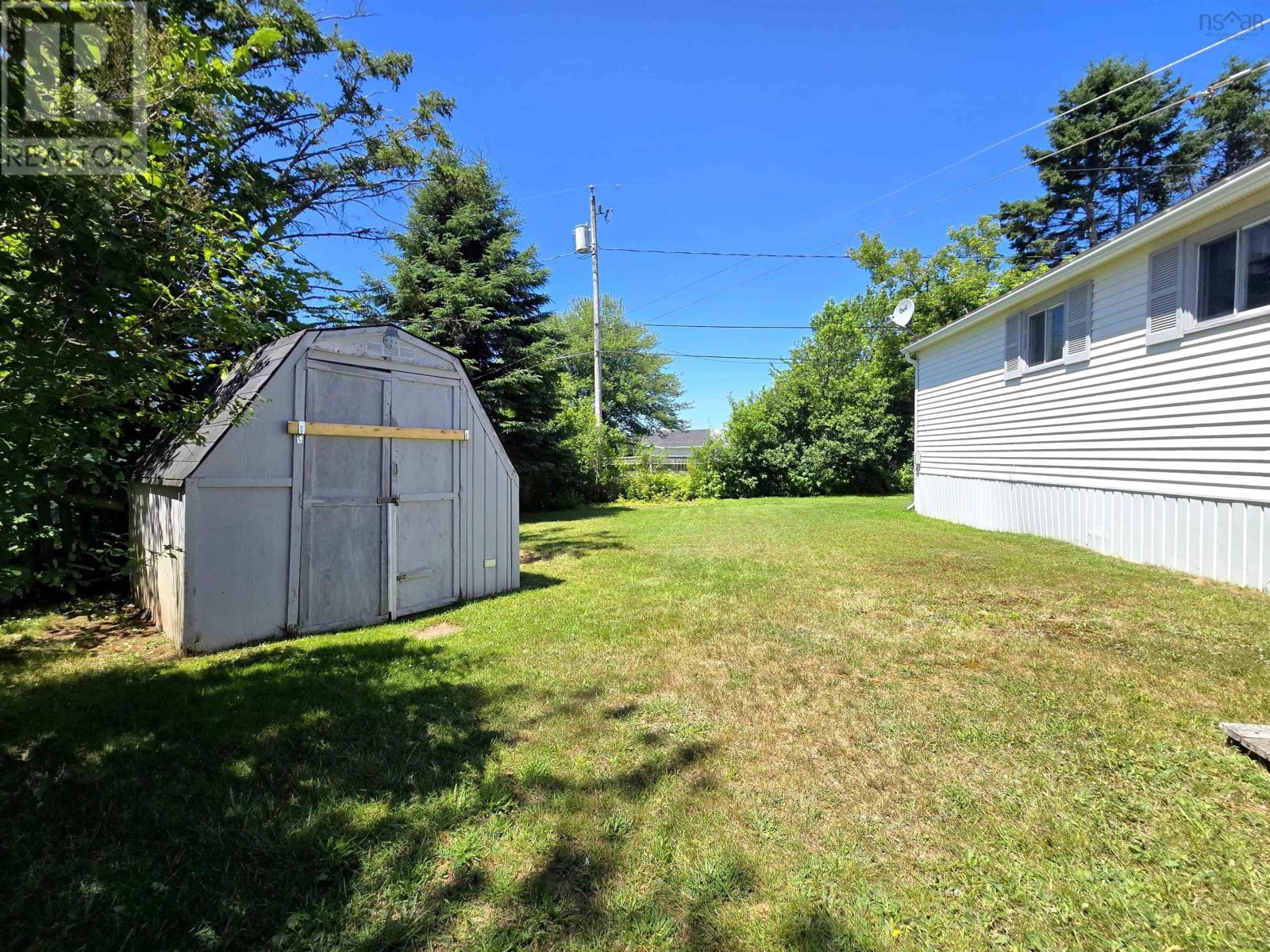 12 Costin Drive, Amherst, Nova Scotia  B4H 4B6 - Photo 5 - 202517512