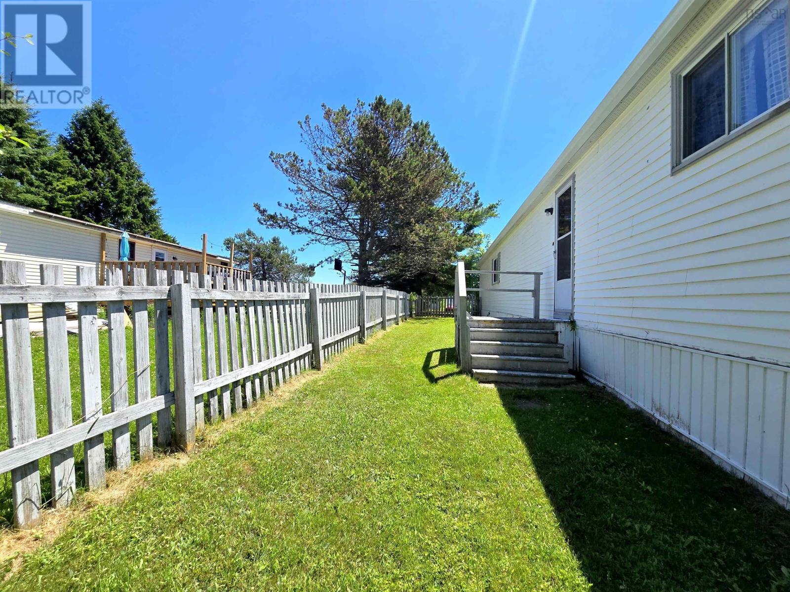12 Costin Drive, Amherst, Nova Scotia  B4H 4B6 - Photo 9 - 202517512