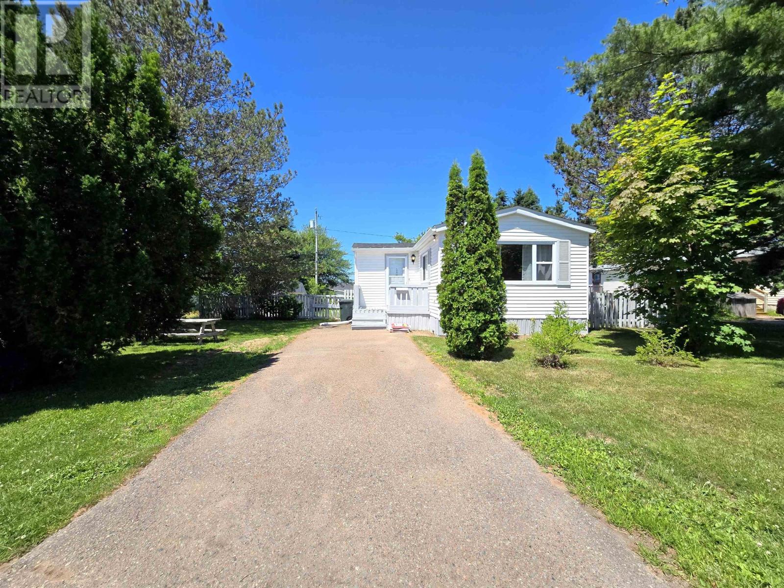 12 Costin Drive, Amherst, Nova Scotia  B4H 4B6 - Photo 31 - 202517512