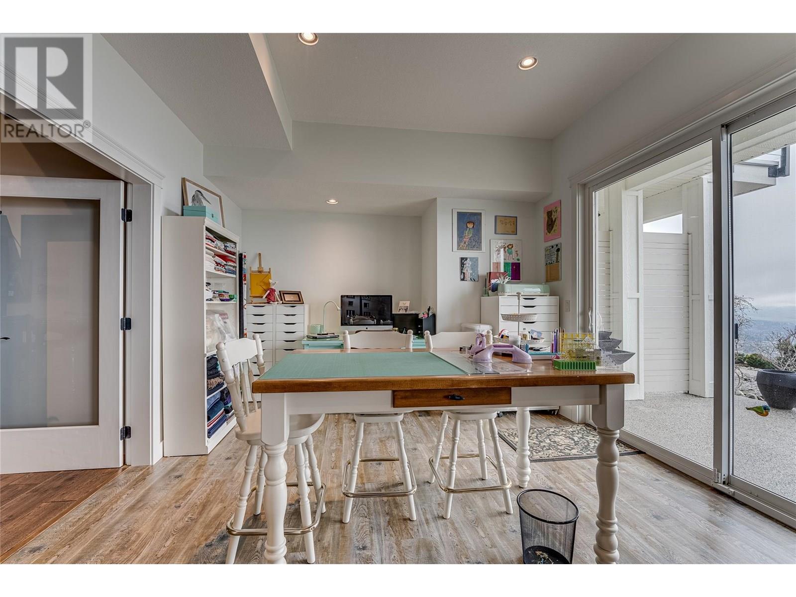 Property at 1548 Phoenix Drive image 3