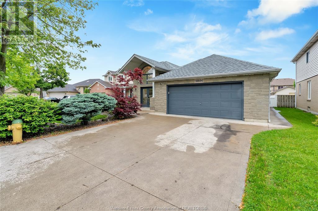 Property at 10884 BRENTWOOD CRESCENT image 3