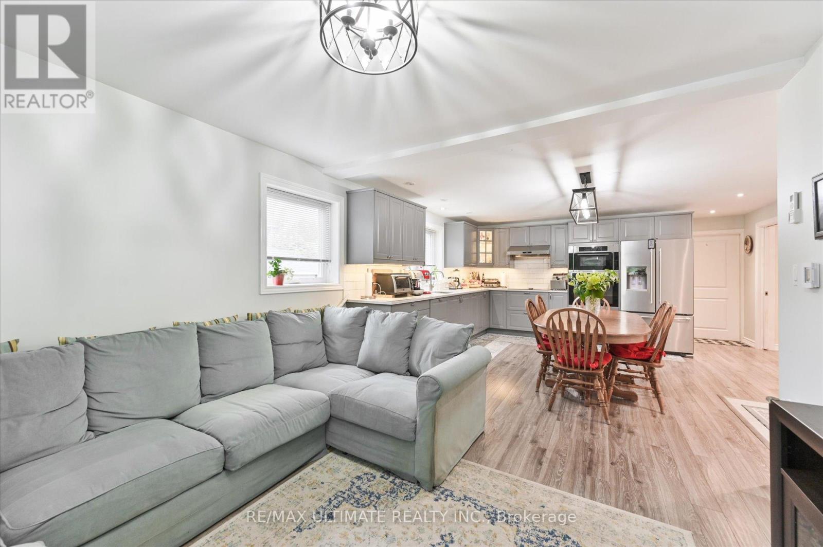 76 Hilldale Road, Toronto, Ontario  M6N 3Y2 - Photo 10 - W12282751
