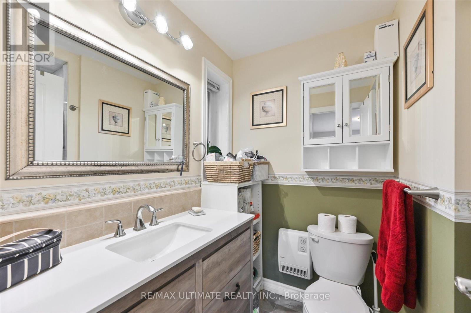 76 Hilldale Road, Toronto, Ontario  M6N 3Y2 - Photo 13 - W12282751