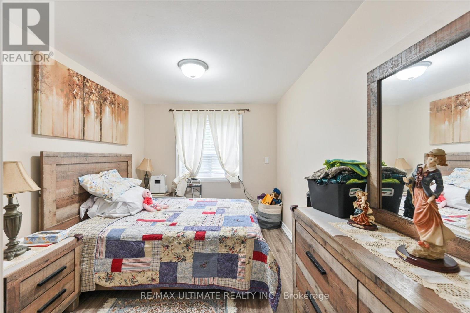 76 Hilldale Road, Toronto, Ontario  M6N 3Y2 - Photo 15 - W12282751