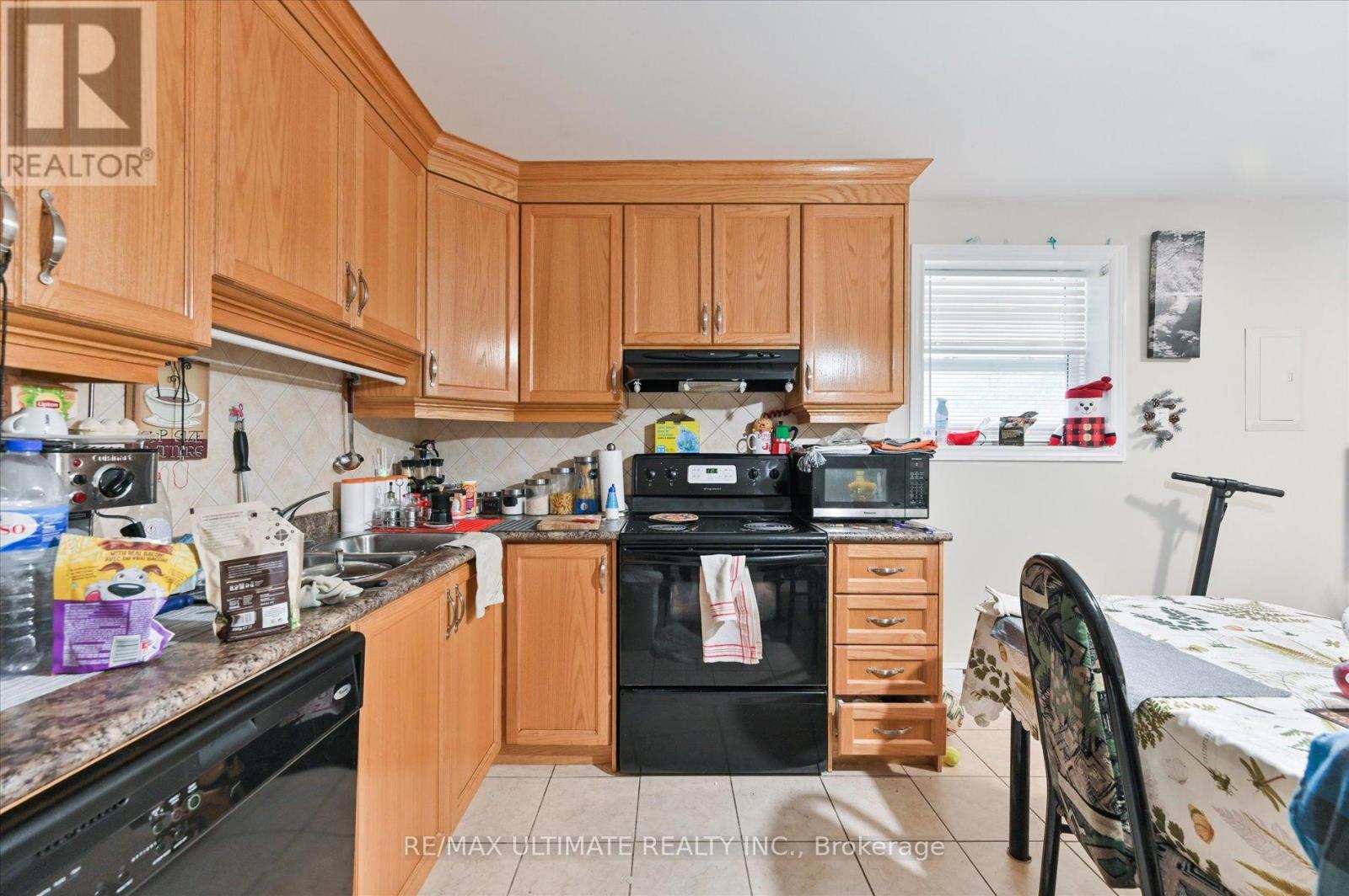 76 Hilldale Road, Toronto, Ontario  M6N 3Y2 - Photo 28 - W12282751