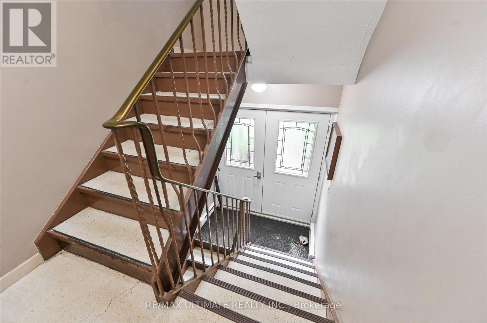 76 Hilldale Road, Toronto, Ontario  M6N 3Y2 - Photo 3 - W12282751
