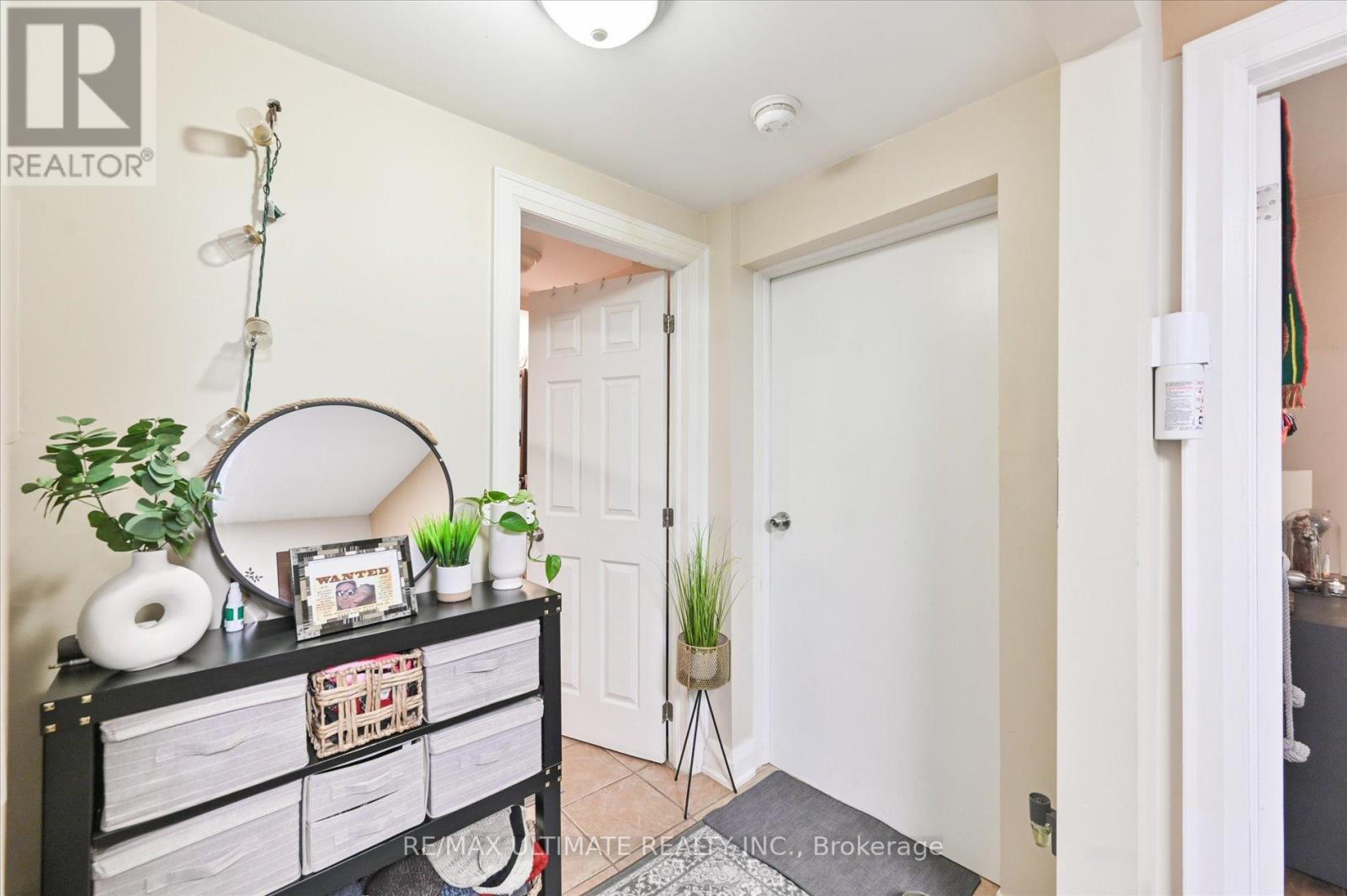 76 Hilldale Road, Toronto, Ontario  M6N 3Y2 - Photo 34 - W12282751