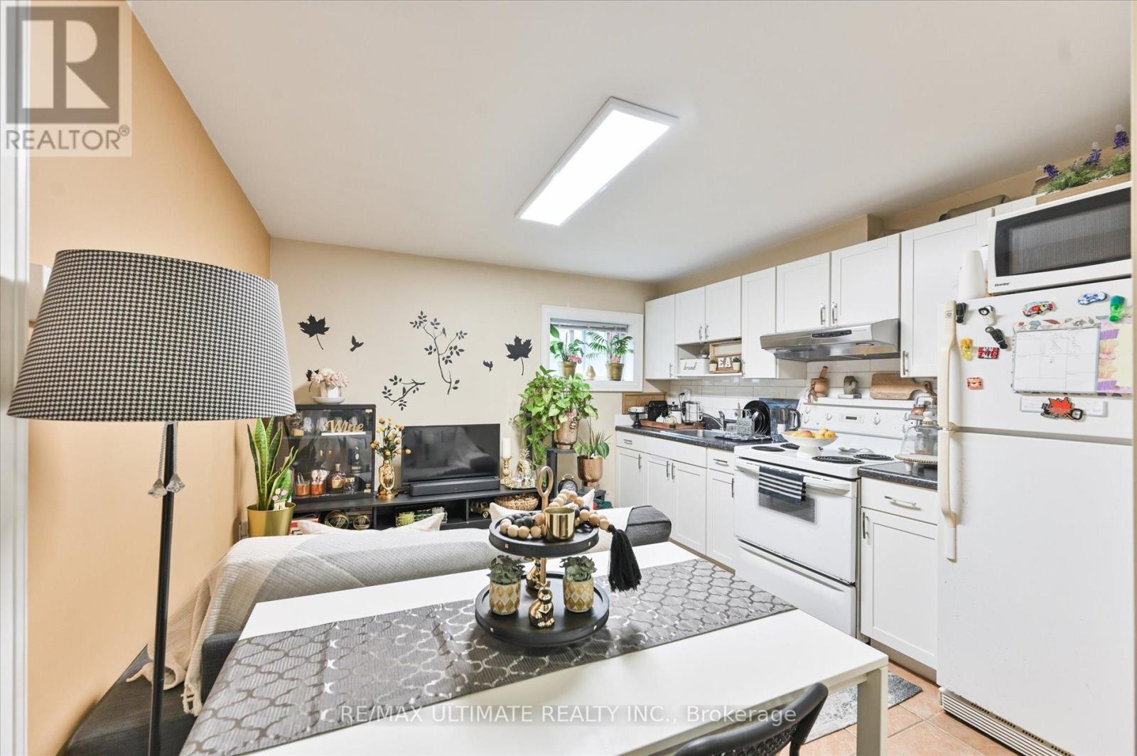 76 Hilldale Road, Toronto, Ontario  M6N 3Y2 - Photo 35 - W12282751