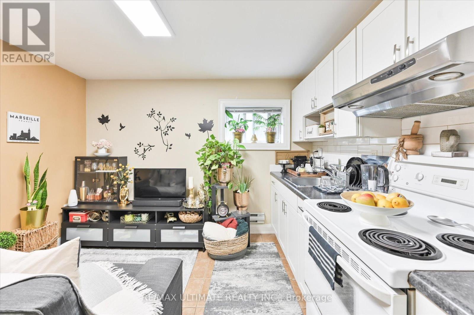 76 Hilldale Road, Toronto, Ontario  M6N 3Y2 - Photo 37 - W12282751
