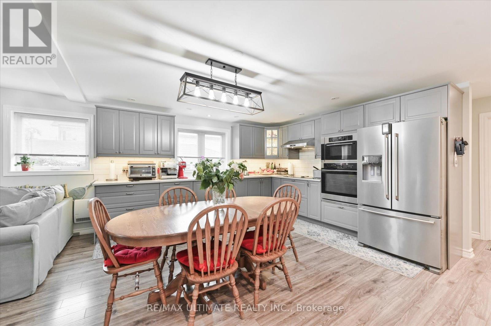76 Hilldale Road, Toronto, Ontario  M6N 3Y2 - Photo 5 - W12282751