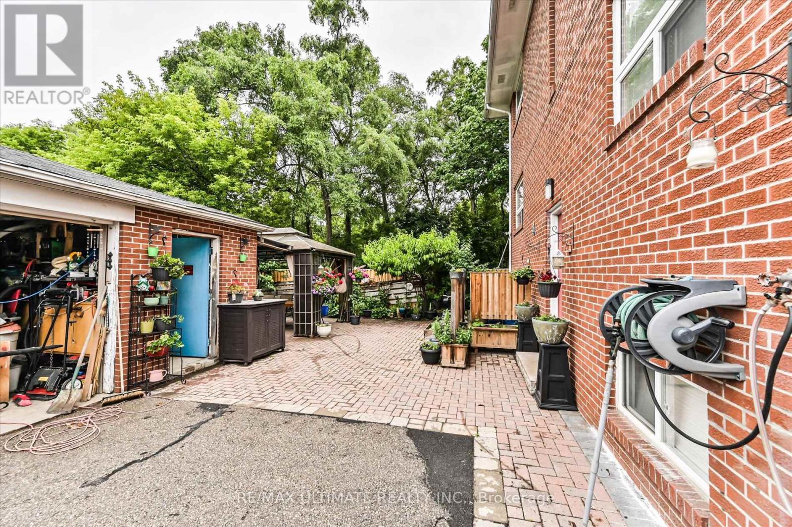 76 Hilldale Road, Toronto, Ontario  M6N 3Y2 - Photo 50 - W12282751