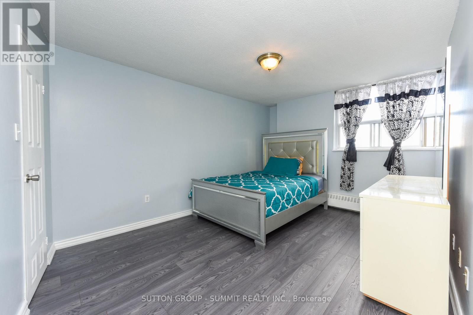 1902 - 380 Dixon Road, Toronto, Ontario  M9R 1T3 - Photo 17 - W12282755